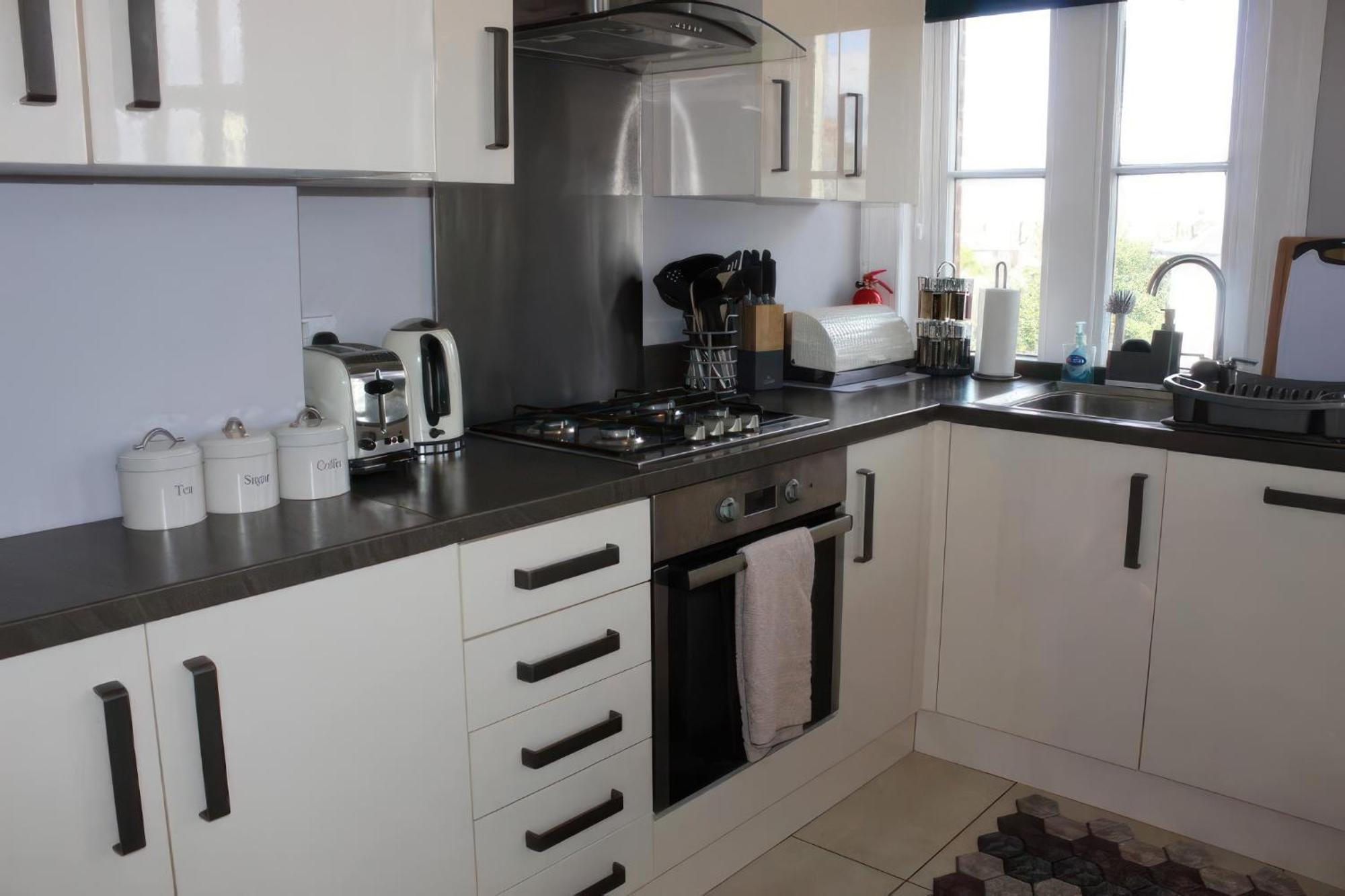Lovely 2 Bed 2 Bath Flat With Free Parking Poole Extérieur photo